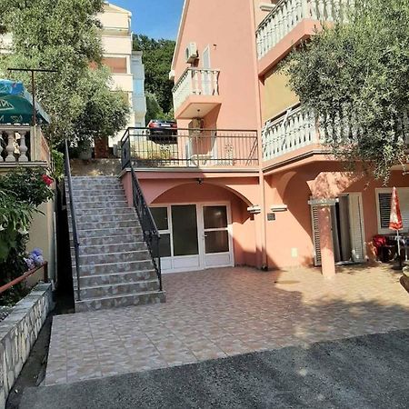 Apartment Pavle Perovic Sveti Stefan Exterior photo